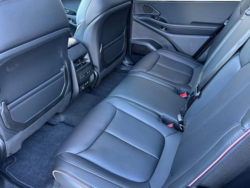 New 2025 Jeep Wagoneer S Launch Edition image 14