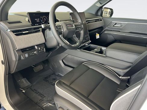 New 2026 GMC Sierra EV Elevation AWD/4WD image 9