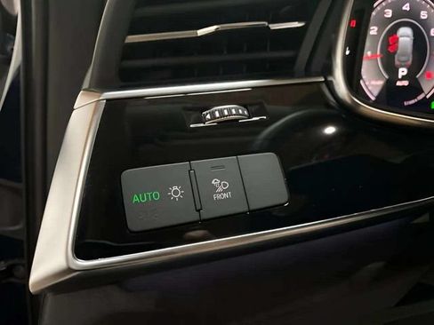 Used 2023 Audi Q7 2.0T Premium Plus AWD/4WD image 34