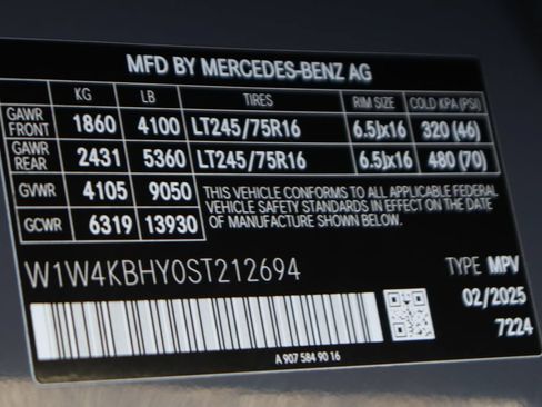 Used 2025 Mercedes-Benz Sprinter 2500 image 50