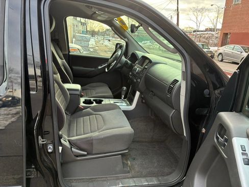 Used 2012 Nissan Pathfinder SV image 13