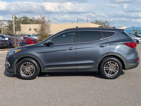 Used 2017 Hyundai Santa Fe Sport image 2