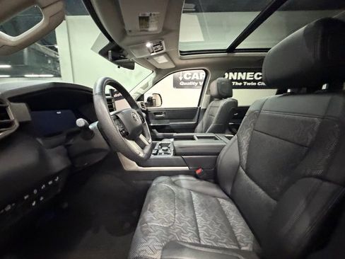 Used 2024 Toyota Tundra Limited image 22