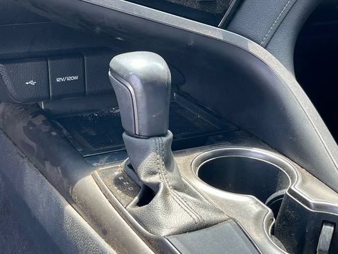 Used 2021 Toyota Camry SE FWD image 21