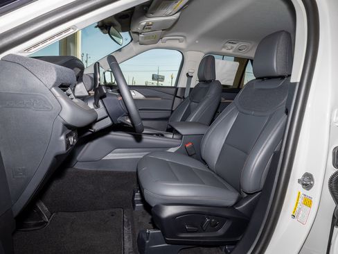 New 2025 Ford Explorer Active w/ Active Comfort Package image 10