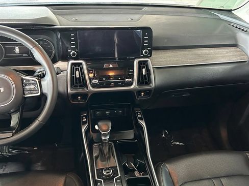 Used 2023 Kia Sorento S AWD/4WD image 10