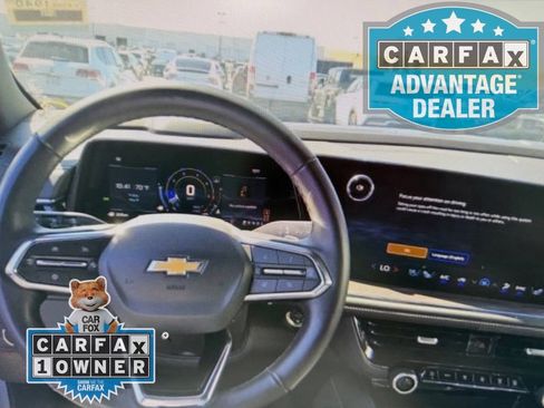 Used 2025 Chevrolet Tahoe Premier AWD/4WD image 4