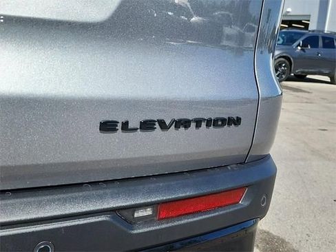 New 2026 GMC Acadia Elevation w/ Super Cruise Package FWD image 5