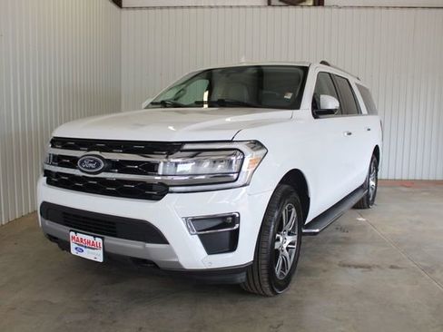 Used 2022 Ford Expedition Max Limited AWD/4WD image 3