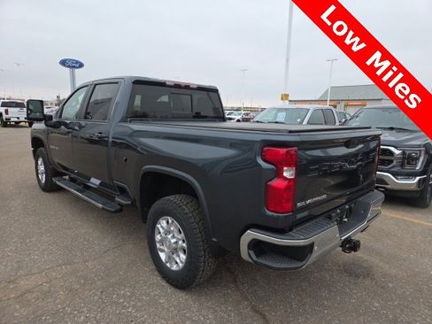 Used 2020 Chevrolet Silverado 2500 LT w/ All Star Edition image 3
