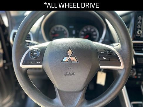 Used 2019 Mitsubishi Eclipse Cross ES image 5