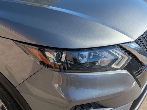 Used 2021 Nissan Rogue Sport S image 10