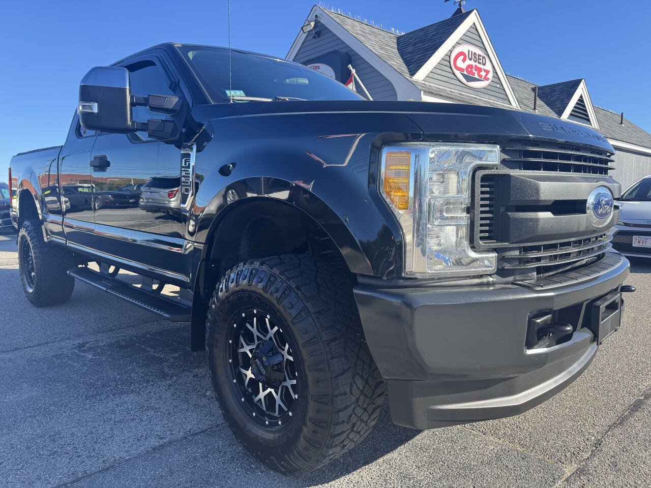 Used 2017 Ford F250 XL w/ Power Equipment Group AWD/4WD image 1
