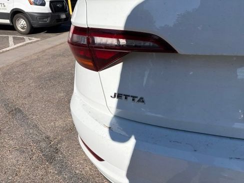 Used 2019 Volkswagen Jetta SEL FWD image 12
