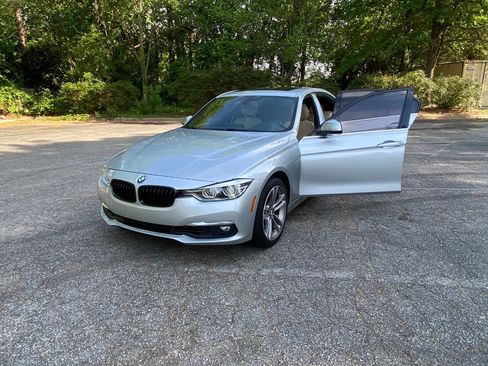 Used 2018 BMW 330i xDrive Sedan image 52