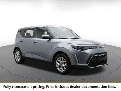 Used 2025 Kia Soul LX w/ LX Technology Package