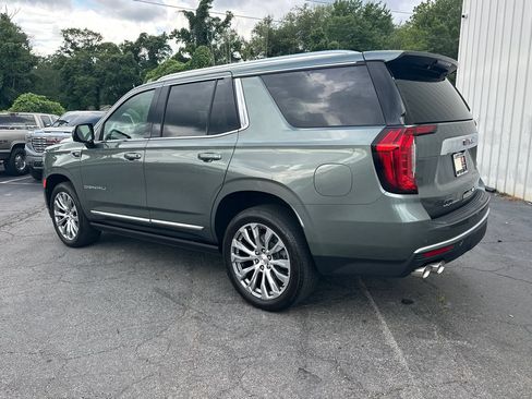 Used 2023 GMC Yukon Denali RWD image 8