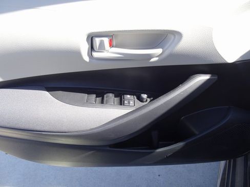 Used 2026 Toyota Corolla LE image 8