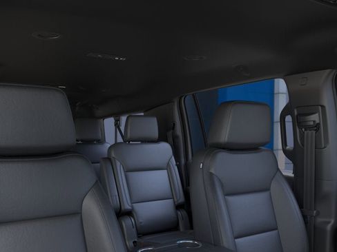 New 2026 Chevrolet Suburban LT w/ Comfort Package AWD/4WD image 38