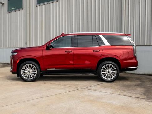 Used 2024 Cadillac Escalade Premium Luxury w/ Performance Package RWD image 5