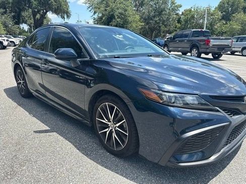 Used 2021 Toyota Camry SE FWD image 7
