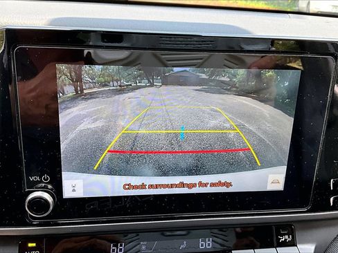Used 2025 Toyota Camry LE FWD image 13