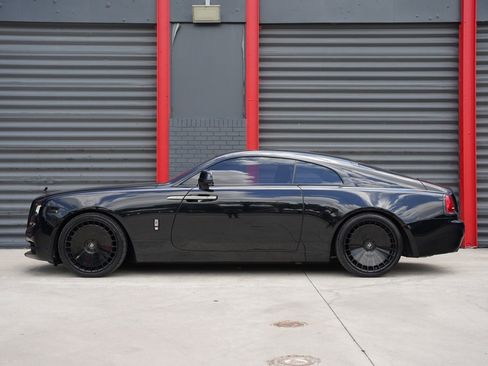Used 2019 Rolls-Royce Wraith RWD image 10