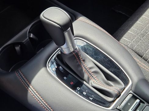 Certified 2025 Honda HR-V Sport image 27