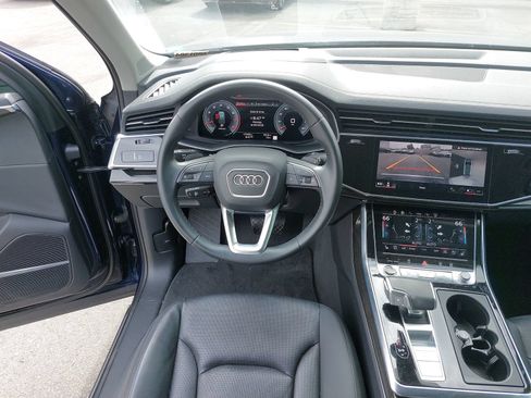Used 2024 Audi Q7 3.0T Prestige AWD/4WD image 6