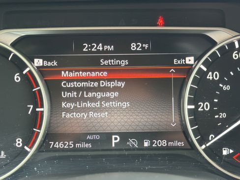 Used 2024 Nissan Rogue S AWD/4WD image 35