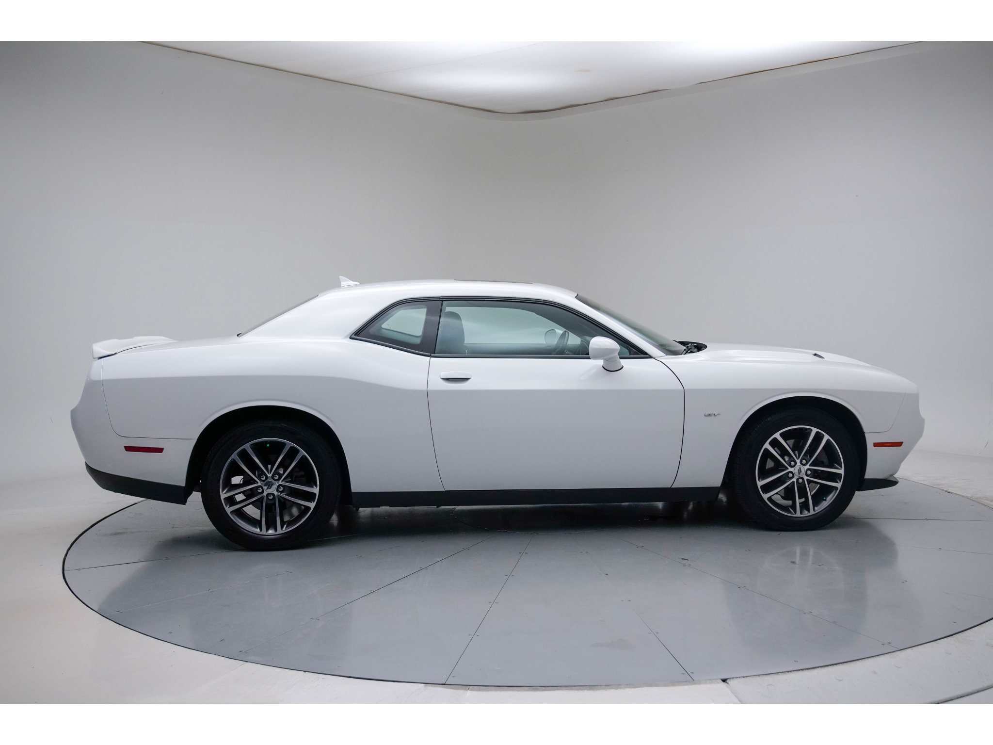 Used 2018 Dodge Challenger GT w/ GT Interior Package AWD/4WD image 5