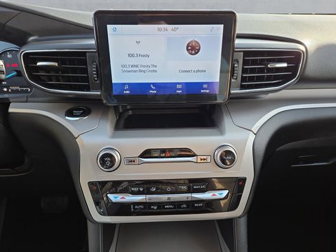 Certified 2023 Ford Explorer XLT w/ Equipment Group 202A image 17