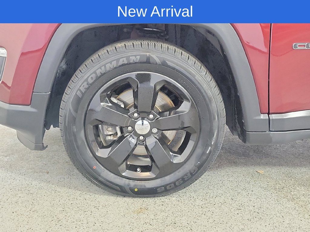 Used 2021 Jeep Compass Latitude FWD image 9