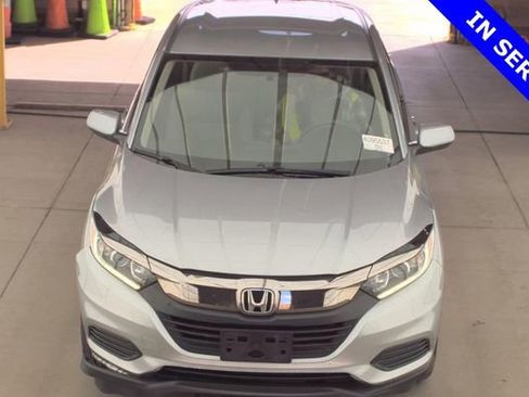 Used 2019 Honda HR-V LX image 2