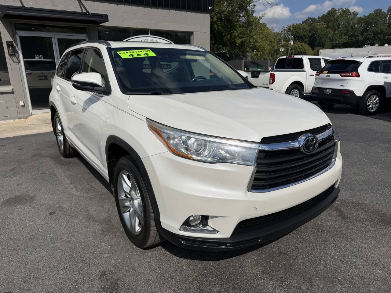Used 2015 Toyota Highlander Limited Platinum AWD/4WD image 5