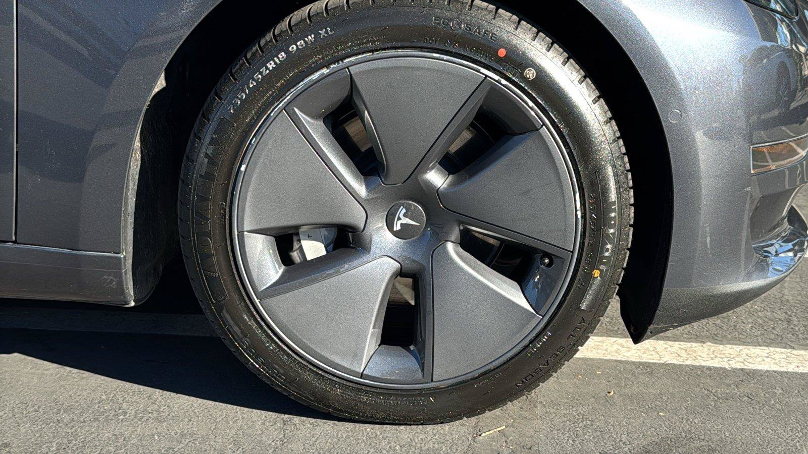 Used 2022 Tesla Model 3 Long Range AWD/4WD image 6
