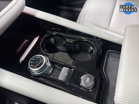 Used 2025 Ford Explorer Platinum w/ LUX Leather Package image 21