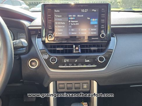 Used 2022 Toyota Corolla Cross LE image 8