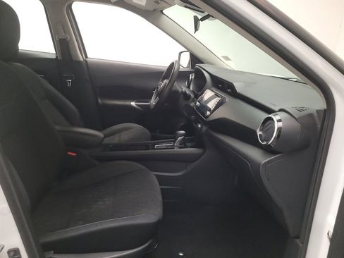 Used 2021 Nissan Kicks SV FWD image 21