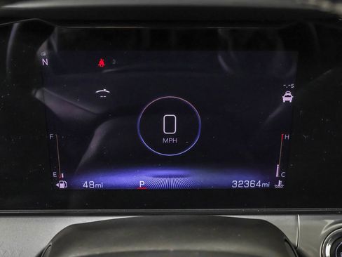 Used 2024 Chevrolet Trax LT w/ Driver Confidence Package image 29