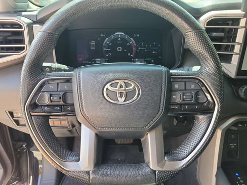 Used 2024 Toyota Tundra Limited AWD/4WD image 18