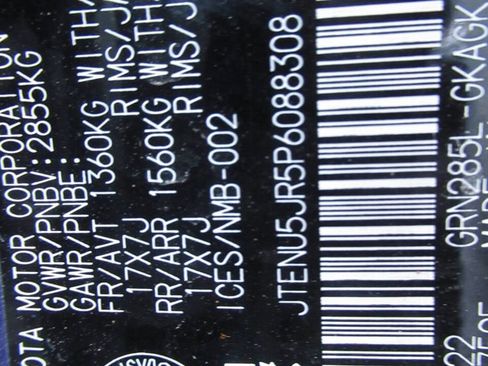 Used 2023 Toyota 4Runner SR5 Premium image 23