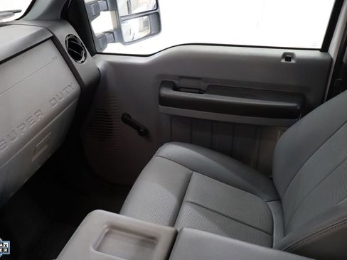 Used 2016 Ford F250 XL w/ XL Appearance Package image 23