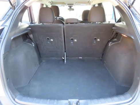 Used 2020 Nissan Kicks S image 38