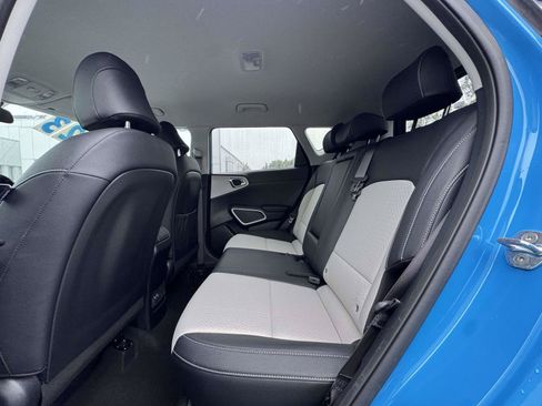 Used 2023 Kia Soul GT-Line FWD image 13