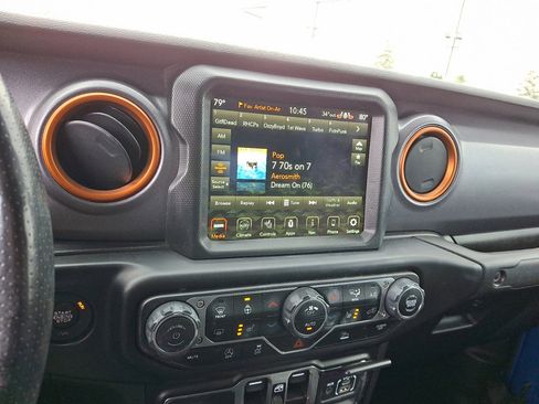 Used 2021 Jeep Gladiator Mojave image 28