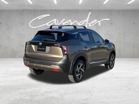 New 2026 Nissan Kicks SV w/ Cold Weather Package FWD image 17