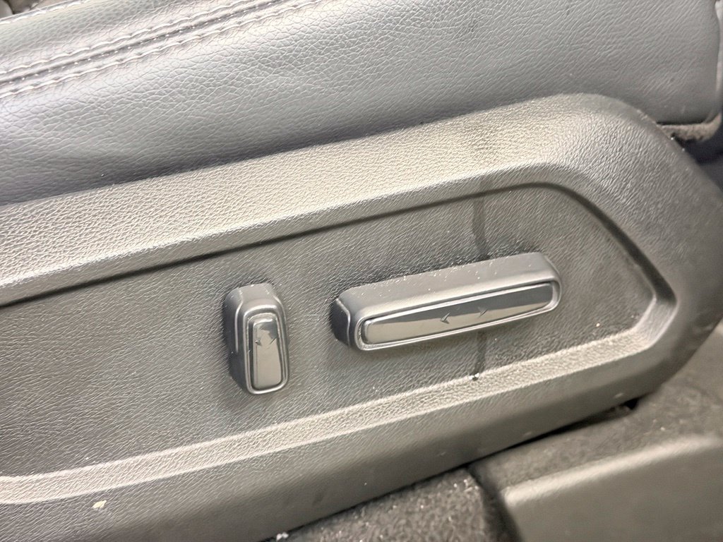 Used 2025 Honda Pilot Touring image 40
