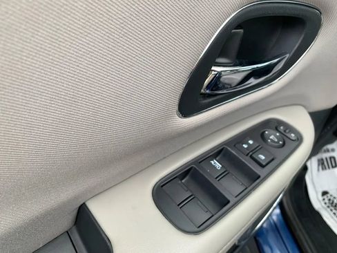 Used 2016 Honda HR-V EX image 18