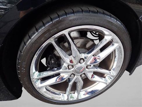 Used 2016 Chevrolet Corvette Stingray Coupe w/ 3LT Preferred Equipment Group RWD image 7